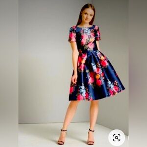 CHI CHI LONDON FLORAL DRESS